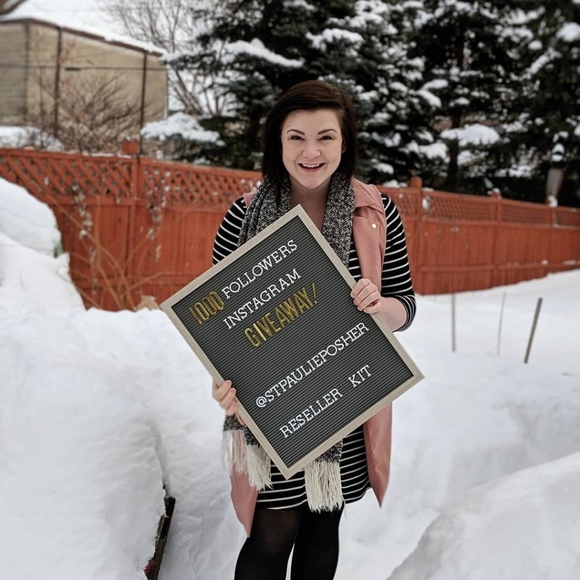 Meet your Posher, Heather - Picture 7 of 8